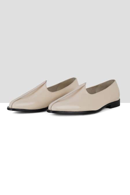 Shop_Ankit V Kapoor_Off White Stitchline Thread Almond Toe Solid Mojris _at_Aza_Fashions