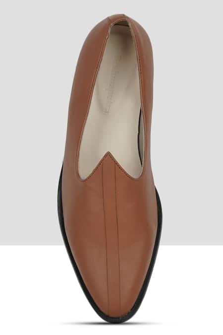 Buy_Ankit V Kapoor_Brown Stitchline Thread Embroidered Mojris _Online_at_Aza_Fashions