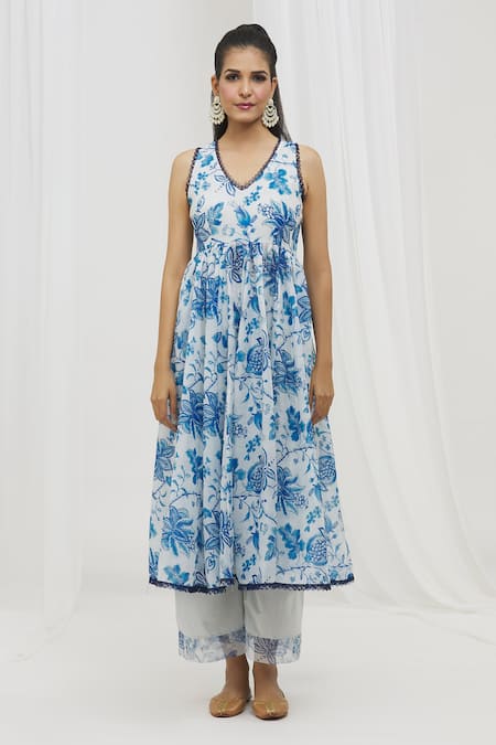 Yuvraani Jaipur Blue Chanderi, Cotton, Organza Embroidery, Tassels Floral Pattern Anarkali Set at Aza Fashions Yuvraani Jaipur_Blue Chanderi, Cotton, Organza Embroidery, Tassels Floral Pattern Anarkali Set _at_Aza_Fashions