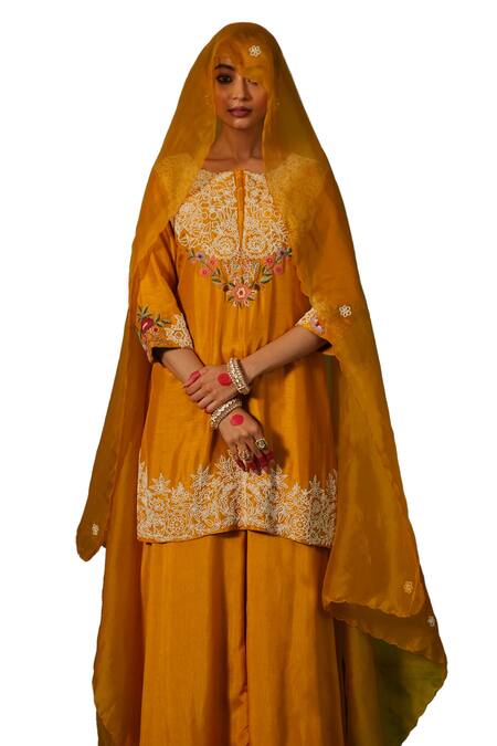 Kesar Studio Yellow Silk, Organza Embroidery Round Neck Moti Thread Kurta Set Online at Aza Fashions Kesar Studio_Yellow Silk, Organza Embroidery Round Neck Moti Thread Kurta Set_Online_at_Aza_Fashions