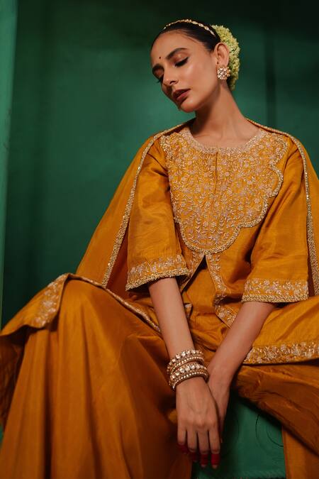 Kesar Studio Yellow Silk Embroidery, Zari Round Neck Nazakat Zardosi Hand Work Kurta Set Online at Aza Fashions Kesar Studio_Yellow Silk Embroidery, Zari Round Neck Nazakat Zardosi Hand Work Kurta Set_Online_at_Aza_Fashions