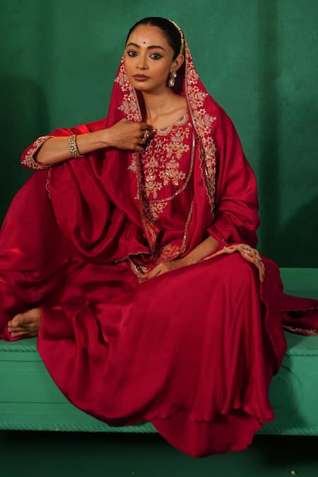 Shop_Kesar Studio_Red Silk Embroidery, Zari Round Neck Flower Hand Kurta Set_Online_at_Aza_Fashions