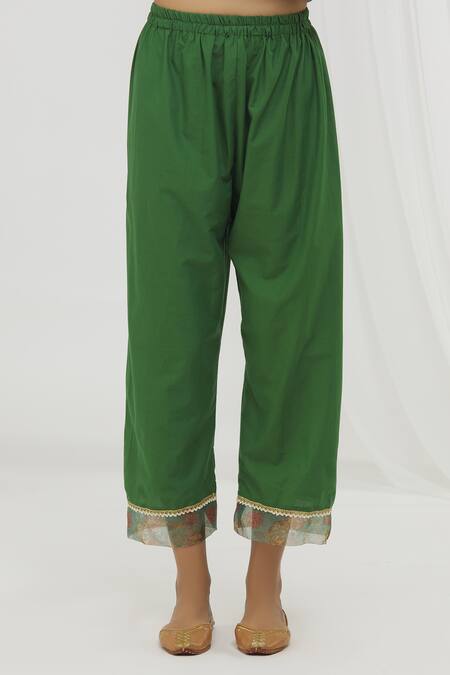 Buy_Yuvraani Jaipur_Green Chanderi, Cotton, Organza Lace, Tassels Straight Floral Pattern Kurta Set 