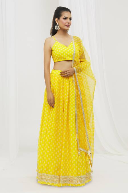 Buy Yuvraani Jaipur Yellow Chanderi, Cotton Tassels V-neck Bandhani Print Lehenga Set Online at Aza Fashions Buy_Yuvraani Jaipur_Yellow Chanderi, Cotton Tassels V-neck Bandhani Print Lehenga Set _Online_at_Aza_Fashions