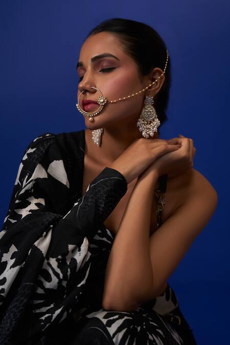 ZeN'S Couture_Black Crepe Square Neck Mirha Musk Bloom Print Lehenga With Blouse_Online_at_Aza_Fashions