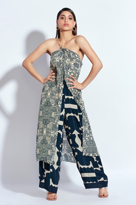 Buy Neetiandmudita Blue Crepe Chains Halter Neck Tunic With Flare Pant Online at Aza Fashions Buy_Neetiandmudita_Blue Crepe Chains Halter Neck Tunic With Flare Pant _Online_at_Aza_Fashions