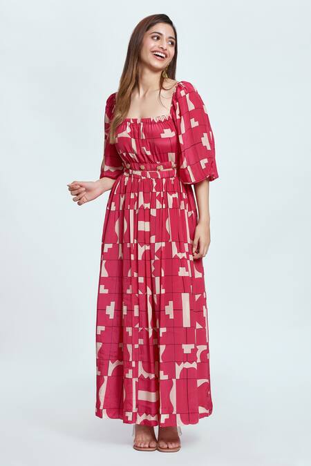 Neetiandmudita Pink Crepe Tetris Square Pattern Crop Top With Skirt Online at Aza Fashions Neetiandmudita_Pink Crepe Tetris Square Pattern Crop Top With Skirt _Online_at_Aza_Fashions