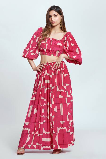 Shop Neetiandmudita Pink Crepe Tetris Square Pattern Crop Top With Skirt Online at Aza Fashions Shop_Neetiandmudita_Pink Crepe Tetris Square Pattern Crop Top With Skirt _Online_at_Aza_Fashions
