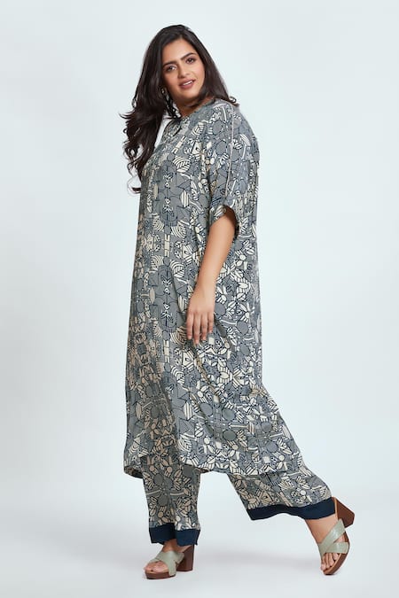 Buy Neetiandmudita Blue Crepe Rhinestones Round Neck Mandala Pattern Tunic And Pant Co-ord Set Online at Aza Fashions Buy_Neetiandmudita_Blue Crepe Rhinestones Round Neck Mandala Pattern Tunic And Pant Co-ord Set _Online_at_Aza_Fashions