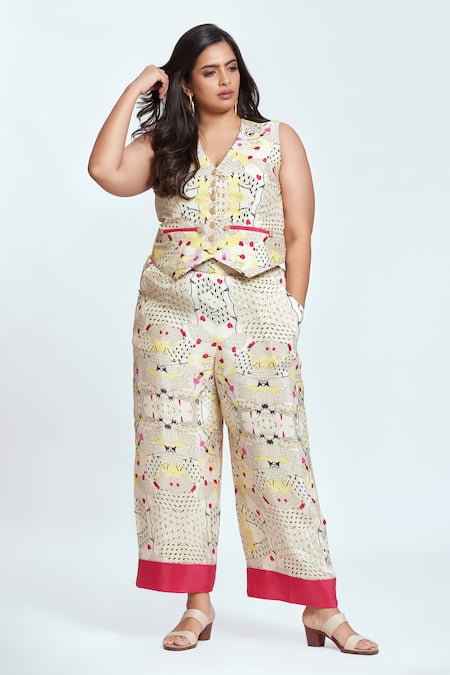 Shop Neetiandmudita Pink Crepe Abstract V Neck Mirrored Pattern Waistcoat And Pant Set at Aza Fashions Shop_Neetiandmudita_Pink Crepe Abstract V Neck Mirrored Pattern Waistcoat And Pant Set _at_Aza_Fashions