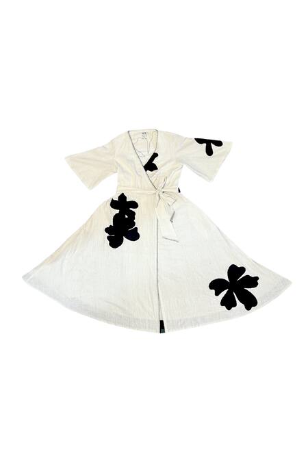 KA-Sha_Off White Kala Cotton Applique V-neck Floma Dress _Online_at_Aza_Fashions