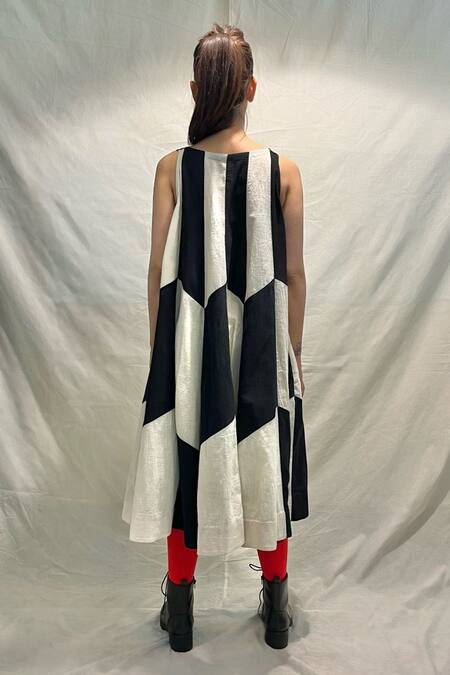 Shop_KA-Sha_Black Kala Cotton Patch V Neck Alum Panelled Dress _at_Aza_Fashions