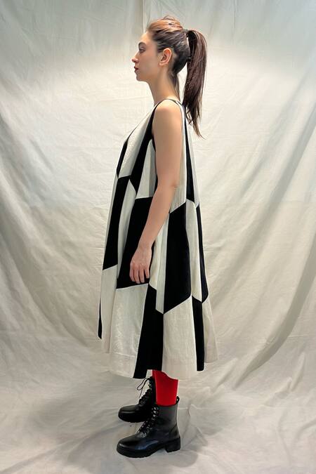 Buy_KA-Sha_Black Kala Cotton Patch V Neck Alum Panelled Dress _Online_at_Aza_Fashions