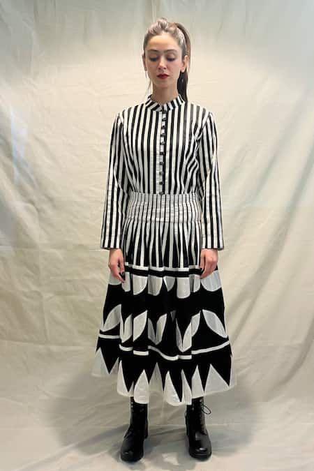 KA-Sha_Black Cotton Applique Tribe Vibe Appy Midi Skirt _Online_at_Aza_Fashions