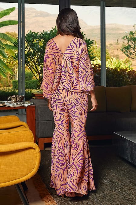 Babita Malkani Peach Silk, Organza Sequins, Applique V-neck Abstract Print Top With Bralette Online at Aza Fashions Babita Malkani_Peach Silk, Organza Sequins, Applique V-neck Abstract Print Top With Bralette _Online_at_Aza_Fashions