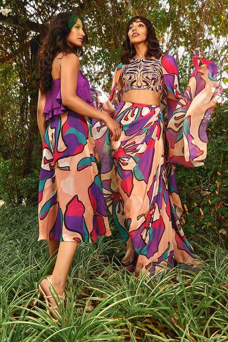 Babita Malkani Peach Crepe Sequins, Cut Work Round Neck Floral Pattern Top Online at Aza Fashions Babita Malkani_Peach Crepe Sequins, Cut Work Round Neck Floral Pattern Top _Online_at_Aza_Fashions