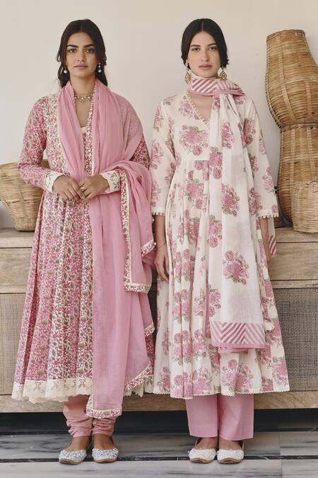 Buy Karaj Jaipur Pink Cotton, Kota Doria Embroidery Split V-neck Lotus Print Anarkali Set Buy_Karaj Jaipur_Pink Cotton, Kota Doria Embroidery Split V-neck Lotus Print Anarkali Set