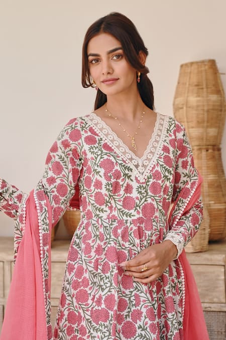Buy Karaj Jaipur Red Cotton, Kota Doria Lace Scoop Neck Floral Vine Print Angrakha Anarkali Set Buy_Karaj Jaipur_Red Cotton, Kota Doria Lace Scoop Neck Floral Vine Print Angrakha Anarkali Set