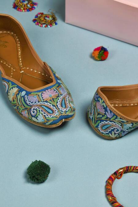 Cilwana Studio_Multi Color Floral Aari Work Juttis _Online_at_Aza_Fashions