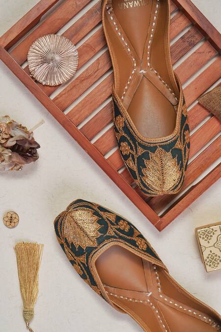 Cilwana Studio_Brown Leaf And Tilla Embroidered Juttis _Online_at_Aza_Fashions