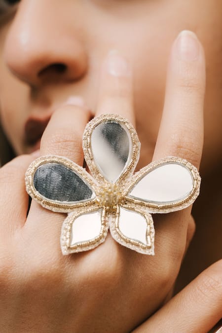 Moirra Phool Mirror Ring 