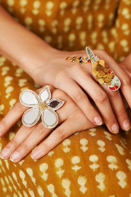 Buy_Moirra_Gold Plated Zari, Mirrors Phool Ring _Online_at_Aza_Fashions