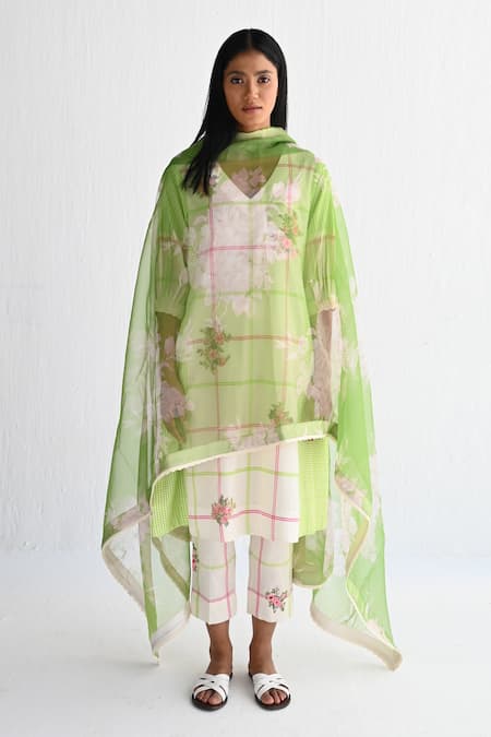 Shorshe Clothing Green Organza Printed Floral Checkered Dupatta