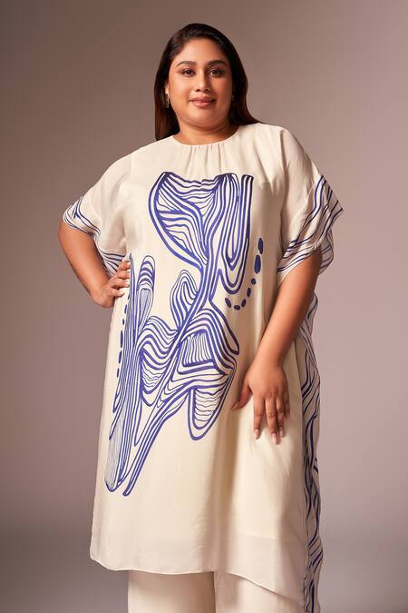 Neetiandmudita_Off White Crepe Silk Stencil Ink High Neck Kaftan Tunic With Pant _at_Aza_Fashions