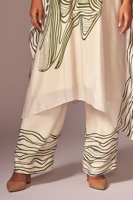 Buy_Neetiandmudita_Off White Crepe Silk Stencil Ink High Neck Kaftan Tunic And Pant Set _Online_at_Aza_Fashions