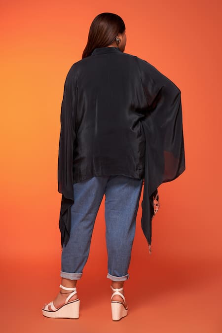 Shop_Neetiandmudita_Green Crepe Silk Abstract Collared Pattern Kaftan _at_Aza_Fashions