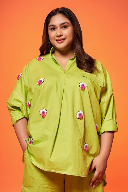 Buy_Neetiandmudita_Green Cotton Embellished Applique Mandarin Collar Pattern Top _Online_at_Aza_Fashions