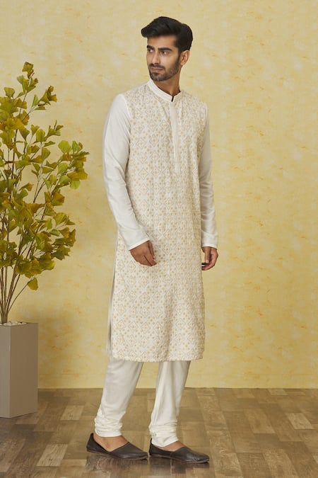 Priyanka Haralalka Off White Silk, Kota Doria Embroidery Kantha Stitch Thread Kurta Set Online at Aza Fashions Priyanka Haralalka_Off White Silk, Kota Doria Embroidery Kantha Stitch Thread Kurta Set _Online_at_Aza_Fashions