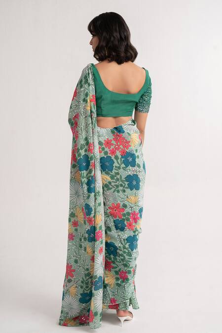 Shop Vishala Shree Green Crepe, Silk Sequins Scoop Neck Angelica Floral Print Saree With Blouse at Aza Fashions Shop_Vishala Shree_Green Crepe, Silk Sequins Scoop Neck Angelica Floral Print Saree With Blouse_at_Aza_Fashions
