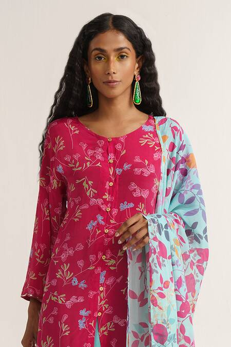 Buy Vishala Shree Pink Crepe, Silk, Chiffon Sequins Round Neck Periwinkle Print Kurta Pant Set Online at Aza Fashions Buy_Vishala Shree_Pink Crepe, Silk, Chiffon Sequins Round Neck Periwinkle Print Kurta Pant Set_Online_at_Aza_Fashions