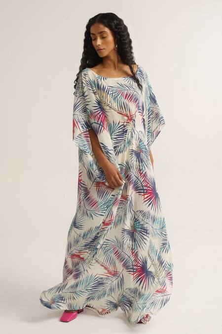 Buy Vishala Shree White Crepe Silk Print Tropical Scoop Neck Squill Kaftan Online at Aza Fashions Buy_Vishala Shree_White Crepe Silk Print Tropical Scoop Neck Squill Kaftan_Online_at_Aza_Fashions