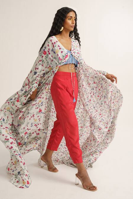 Shop Vishala Shree White Crepe Silk Print Floral V Neck Calandiva Cape Online at Aza Fashions Shop_Vishala Shree_White Crepe Silk Print Floral V Neck Calandiva Cape_Online_at_Aza_Fashions