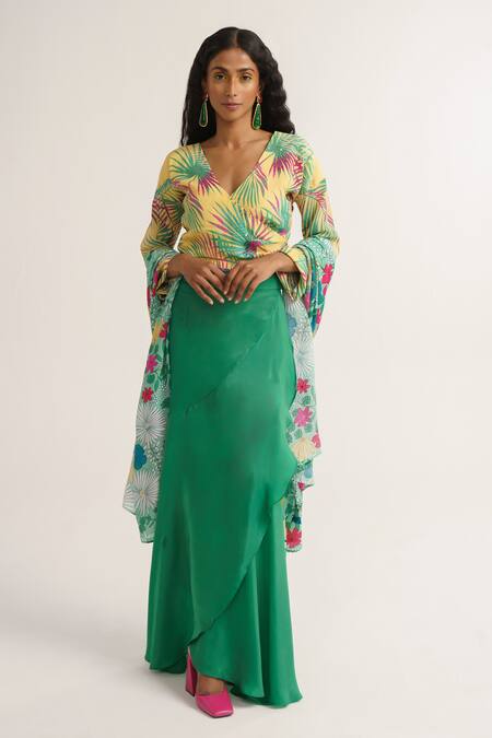 Vishala Shree Yellow Crepe Silk Print Tropical V Neck Allamanda Top Skirt Set Online at Aza Fashions Vishala Shree_Yellow Crepe Silk Print Tropical V Neck Allamanda Top Skirt Set_Online_at_Aza_Fashions