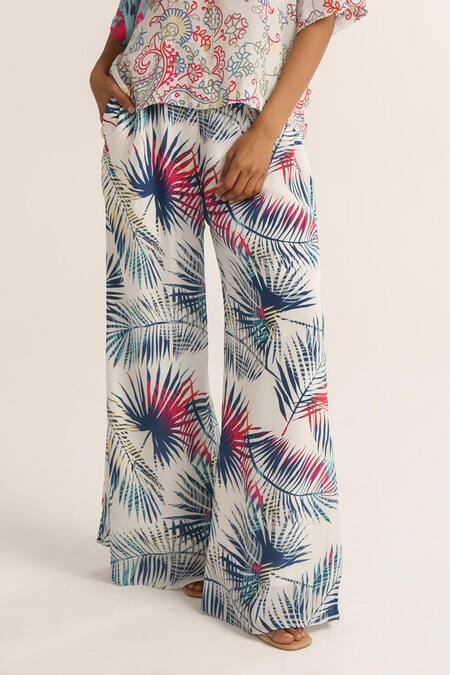 Vishala Shree White Crepe Silk Print Floral Collared Neck Snowdrop Shirt With Pant Online at Aza Fashions Vishala Shree_White Crepe Silk Print Floral Collared Neck Snowdrop Shirt With Pant_Online_at_Aza_Fashions