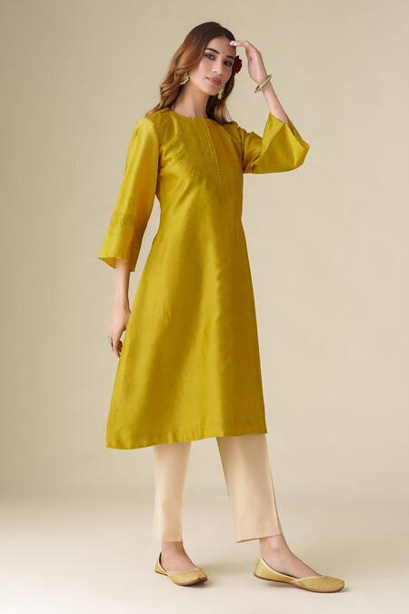 Buy Mushio Yellow Chanderi Silk Embroidery Round Neck Sarang Kurta Online at Aza Fashions Buy_Mushio_Yellow Chanderi Silk Embroidery Round Neck Sarang Kurta _Online_at_Aza_Fashions