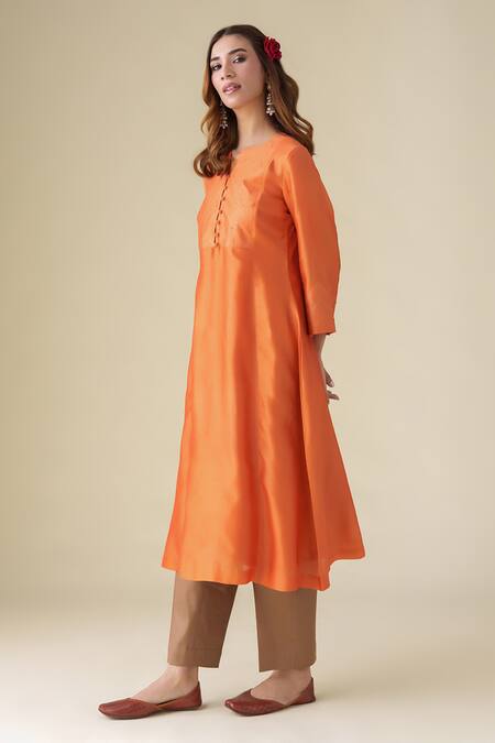 Buy Mushio Orange Chanderi, Silk Embroidery Split V-neck Sandhya Kurta Online at Aza Fashions Buy_Mushio_Orange Chanderi, Silk Embroidery Split V-neck Sandhya Kurta _Online_at_Aza_Fashions