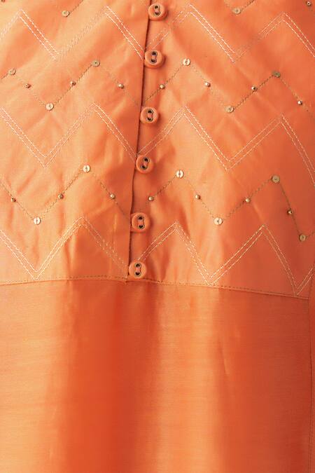Mushio Orange Chanderi, Silk Embroidery Split V-neck Sandhya Kurta at Aza Fashions Mushio_Orange Chanderi, Silk Embroidery Split V-neck Sandhya Kurta _at_Aza_Fashions