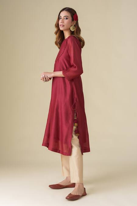 Mushio Maroon Chanderi Silk Embroidery Round Neck Aadhya Kurta Online at Aza Fashions Mushio_Maroon Chanderi Silk Embroidery Round Neck Aadhya Kurta _Online_at_Aza_Fashions