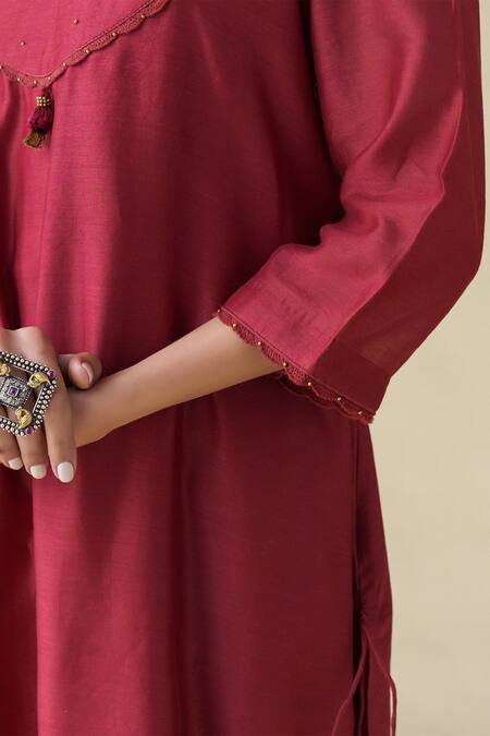 Shop Mushio Maroon Chanderi Silk Embroidery Round Neck Aadhya Kurta Shop_Mushio_Maroon Chanderi Silk Embroidery Round Neck Aadhya Kurta