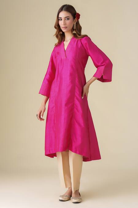 Mushio_Magenta Cotton, Silk Zari V-neck Kamala Kurta _Online_at_Aza_Fashions