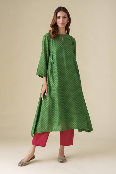 Mushio_Green Chanderi, Cotton, Silk, Kota Doria Vrinda Floral Pattern Kurta Pant Set_Online_at_Aza_Fashions