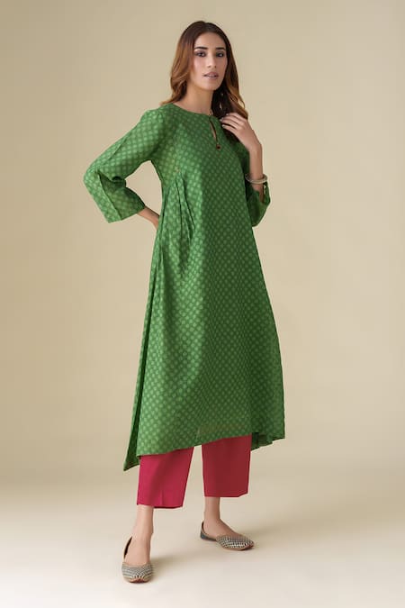 Shop_Mushio_Green Chanderi, Cotton, Silk, Kota Doria Vrinda Floral Pattern Kurta Pant Set_Online_at_Aza_Fashions