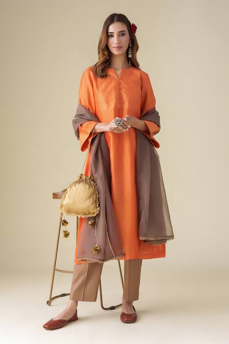Mushio Orange Chanderi, Cotton, Silk, Organza Sandhya Kurta Pant Set Online at Aza Fashions Mushio_Orange Chanderi, Cotton, Silk, Organza Sandhya Kurta Pant Set _Online_at_Aza_Fashions