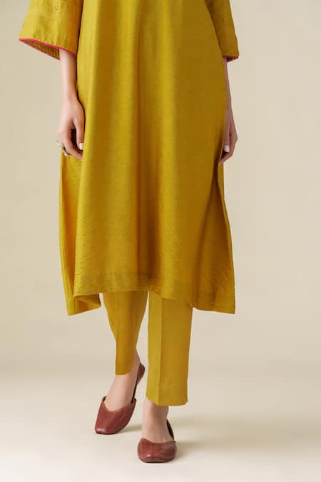 Mushio Yellow Cotton, Silk, Kota Doria Embroidery Split V-neck Shriya Kurta Pant Set at Aza Fashions Mushio_Yellow Cotton, Silk, Kota Doria Embroidery Split V-neck Shriya Kurta Pant Set _at_Aza_Fashions