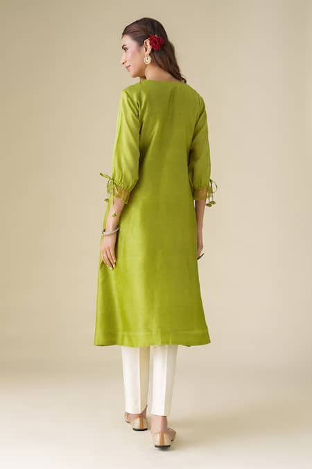Shop Mushio Green Chanderi, Cotton, Silk, Organza Lace, Tassels Round Paavni Kurta Pant Set at Aza Fashions Shop_Mushio_Green Chanderi, Cotton, Silk, Organza Lace, Tassels Round Paavni Kurta Pant Set _at_Aza_Fashions