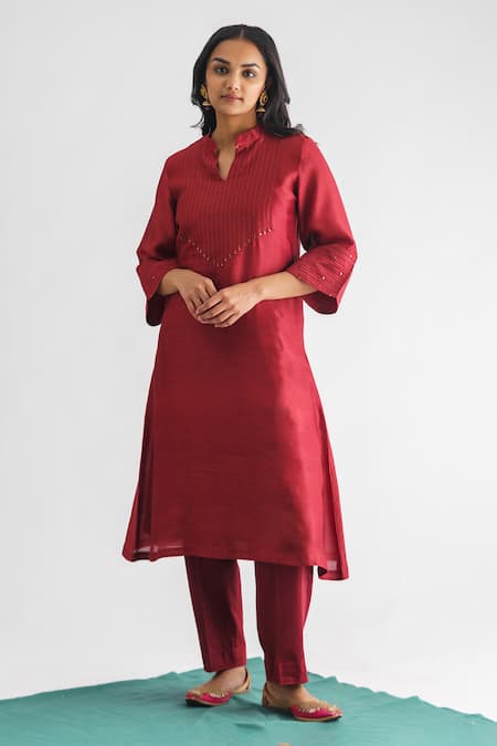 Mushio Sindoori Threadwork Embellished Kurta 